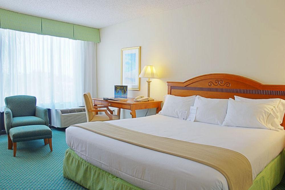 Holiday Inn Express Boca Raton - West By Ihg Dış mekan fotoğraf