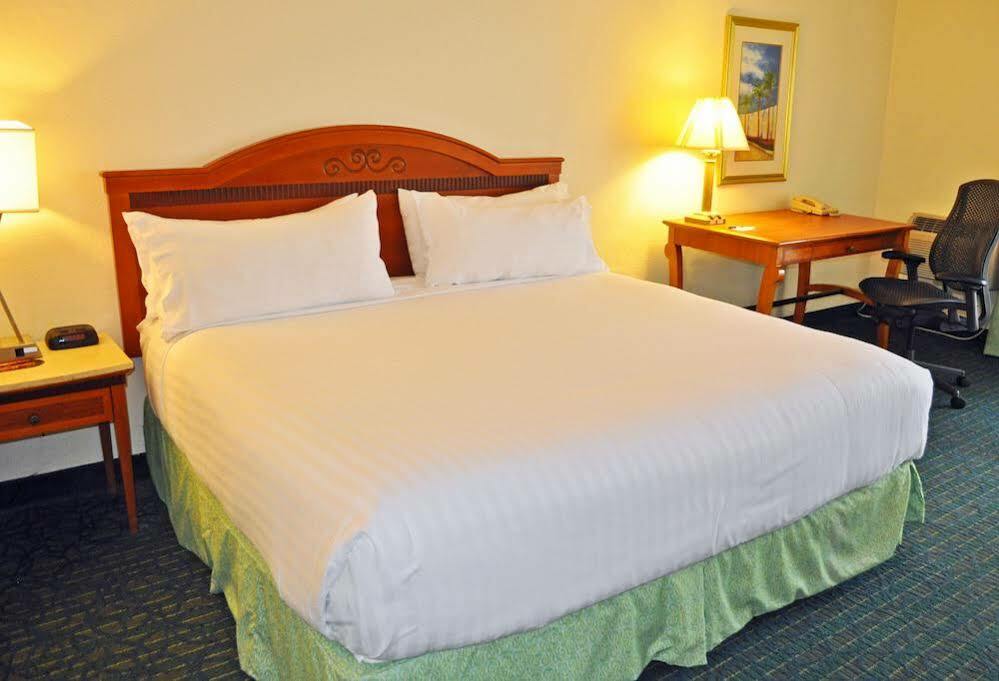 Holiday Inn Express Boca Raton - West By Ihg Dış mekan fotoğraf