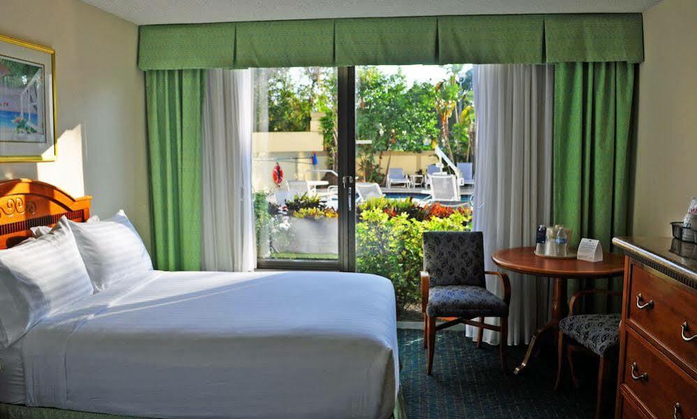 Holiday Inn Express Boca Raton - West By Ihg Dış mekan fotoğraf